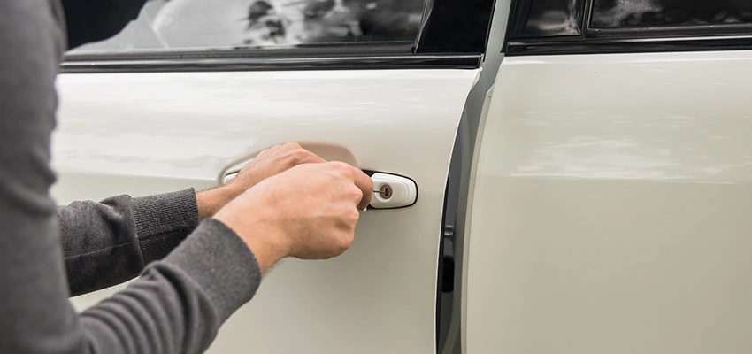 Unlock Car Door Service in Silver Lakes, CA